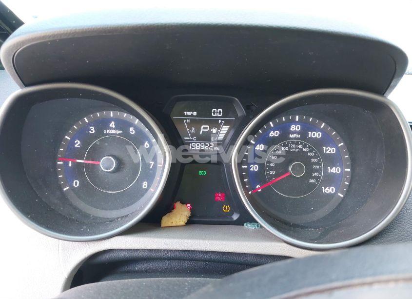 Photo 15 of 2016 Hyundai Elantra SE (VIN 5NPDH4AE4GH747237)