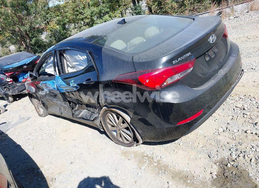Photo 3 of 2016 Hyundai Elantra SE (VIN 5NPDH4AE4GH747237)
