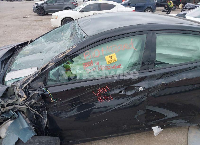 Photo 6 of 2016 Hyundai Elantra SE (VIN 5NPDH4AE4GH748288)