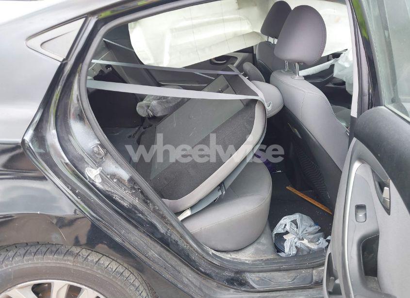 Photo 8 of 2016 Hyundai Elantra SE (VIN 5NPDH4AE4GH748288)