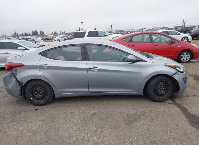 Photo 13 of 2016 Hyundai Elantra SE (VIN 5NPDH4AE4GH748808)