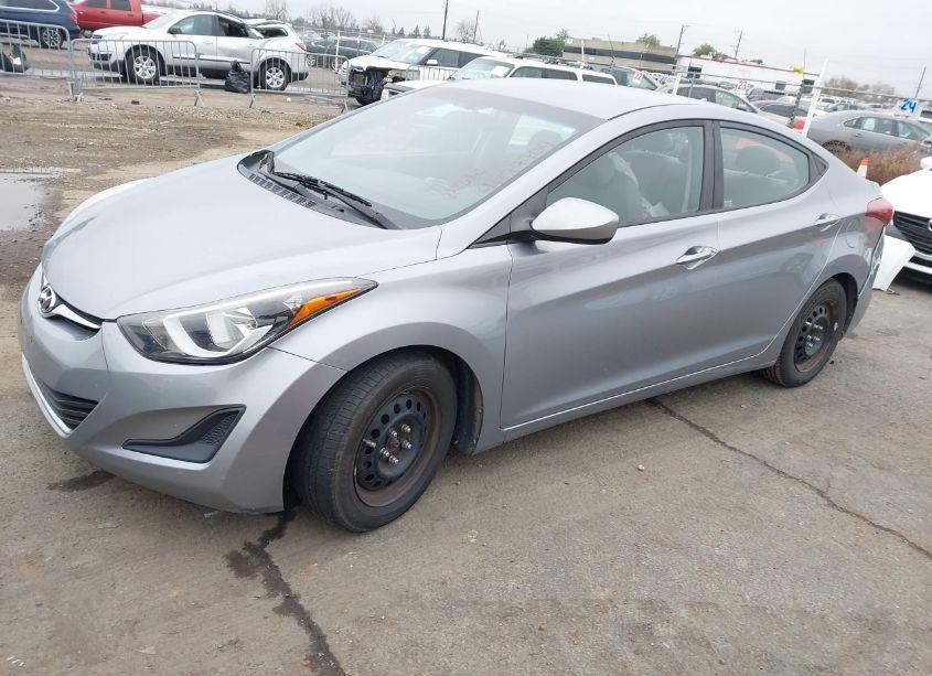 Photo 2 of 2016 Hyundai Elantra SE (VIN 5NPDH4AE4GH748808)