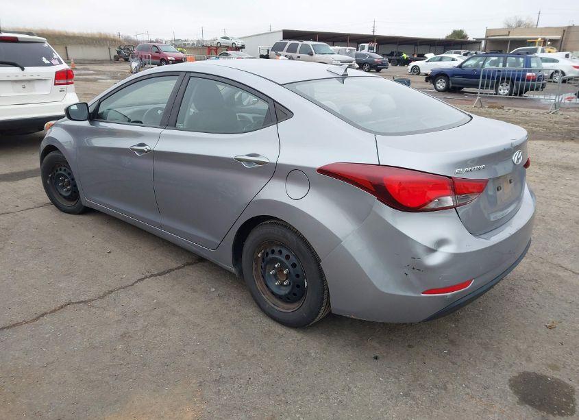 Photo 3 of 2016 Hyundai Elantra SE (VIN 5NPDH4AE4GH748808)