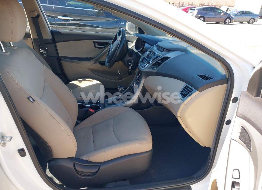 Photo 5 of 2016 Hyundai Elantra SE (VIN 5NPDH4AE4GH758089)