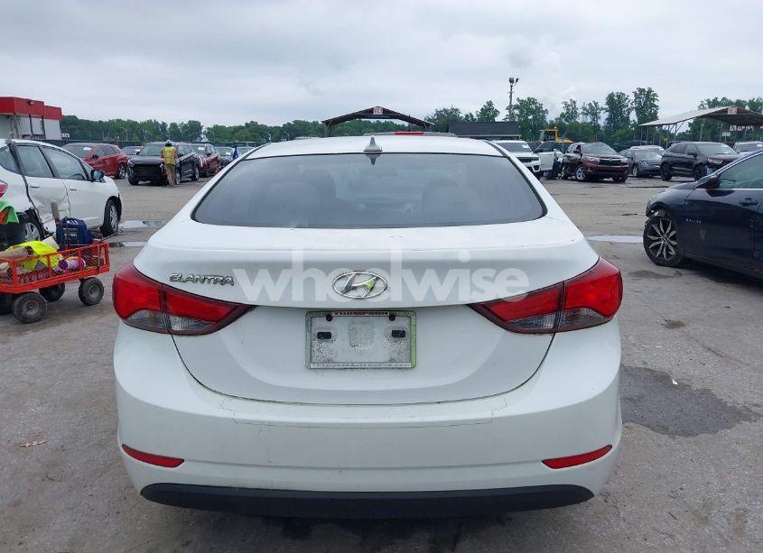 Photo 16 of 2016 Hyundai Elantra SE (VIN 5NPDH4AE4GH762014)