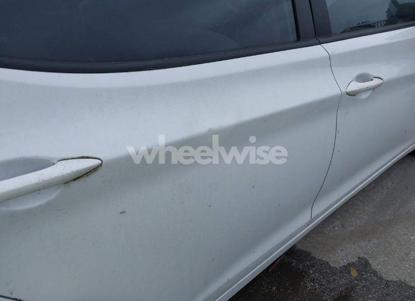 Photo 6 of 2016 Hyundai Elantra SE (VIN 5NPDH4AE4GH762014)