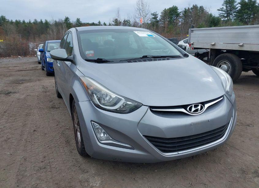 2016 Hyundai Elantra SE (VIN 5NPDH4AE4GH762949) main photo
