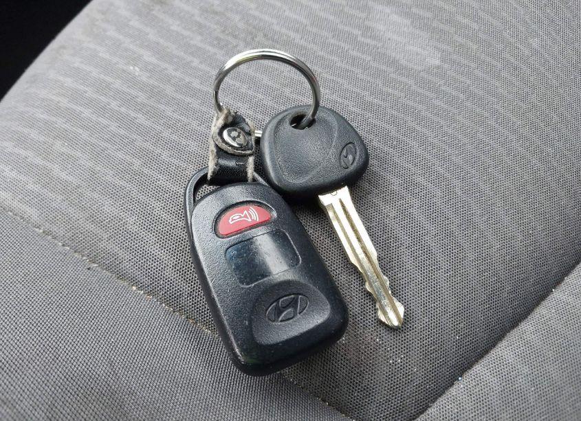 Photo 11 of 2016 Hyundai Elantra SE (VIN 5NPDH4AE4GH762949)