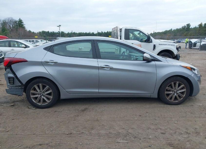 Photo 13 of 2016 Hyundai Elantra SE (VIN 5NPDH4AE4GH762949)