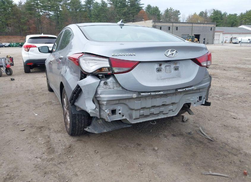 Photo 3 of 2016 Hyundai Elantra SE (VIN 5NPDH4AE4GH762949)