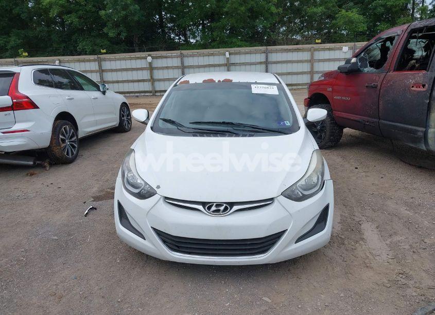 Photo 12 of 2016 Hyundai Elantra SE (VIN 5NPDH4AE4GH765866)