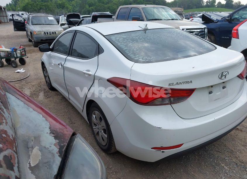 Photo 3 of 2016 Hyundai Elantra SE (VIN 5NPDH4AE4GH765866)