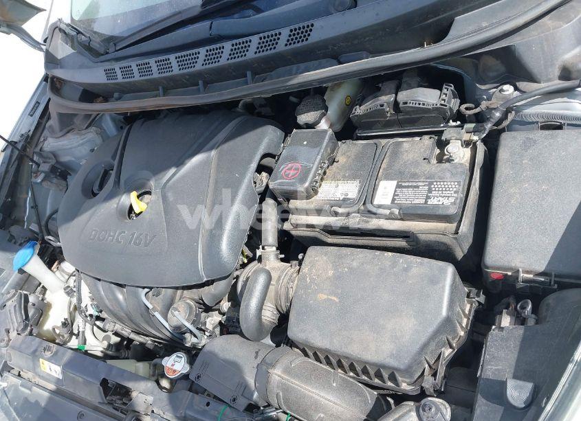 Photo 10 of 2016 Hyundai Elantra SE (VIN 5NPDH4AE4GH776883)