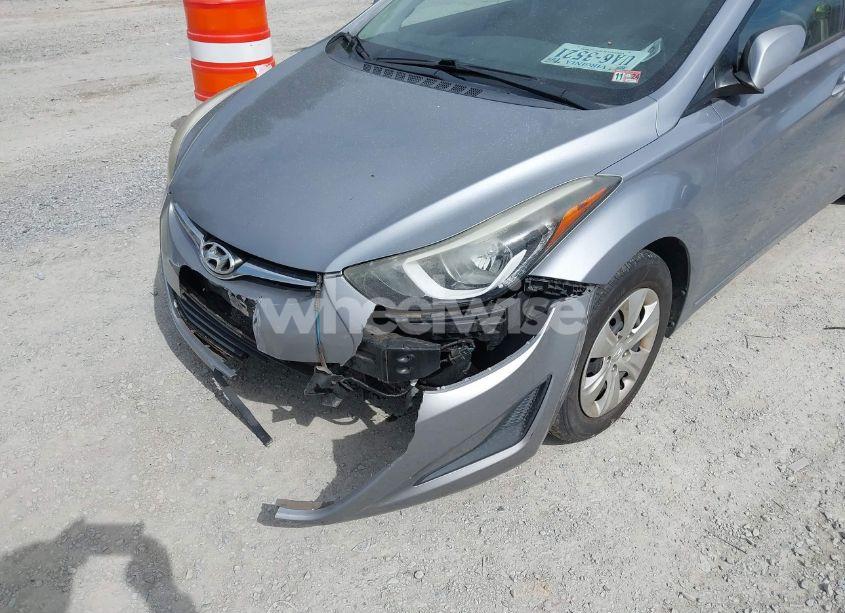 Photo 17 of 2016 Hyundai Elantra SE (VIN 5NPDH4AE4GH776883)