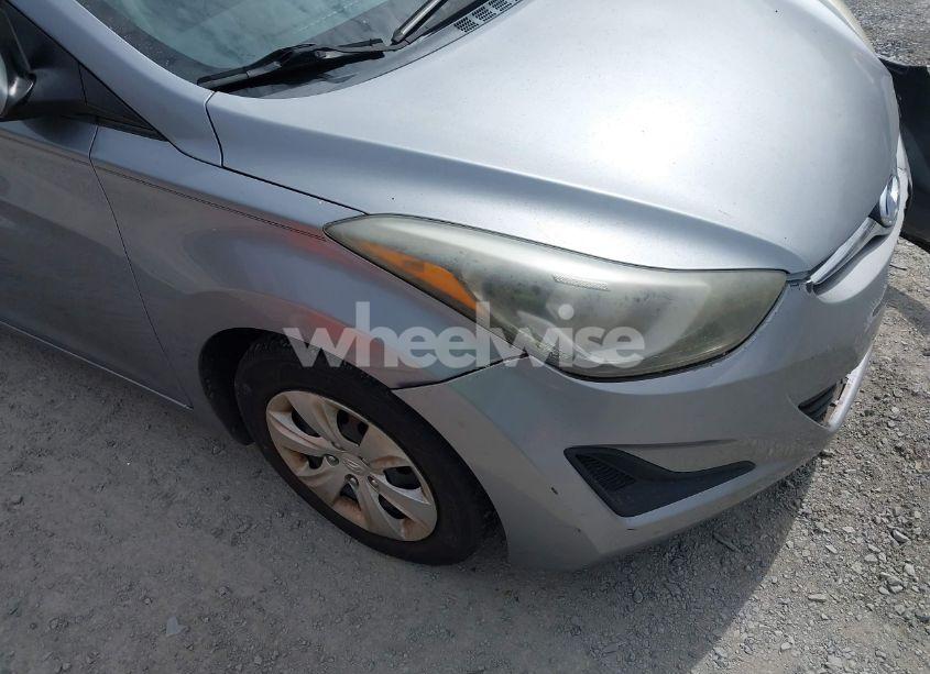 Photo 18 of 2016 Hyundai Elantra SE (VIN 5NPDH4AE4GH776883)