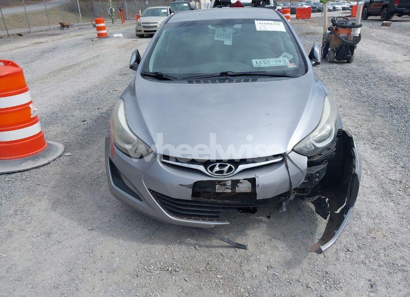 Photo 6 of 2016 Hyundai Elantra SE (VIN 5NPDH4AE4GH776883)