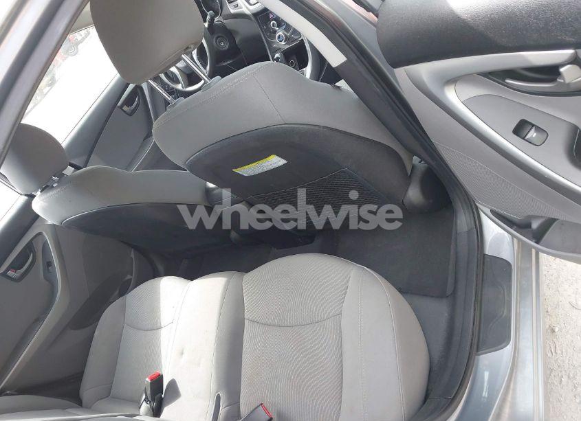 Photo 8 of 2016 Hyundai Elantra SE (VIN 5NPDH4AE4GH776883)