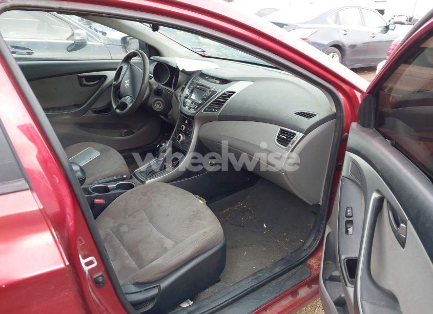 Photo 5 of 2016 Hyundai Elantra SE (VIN 5NPDH4AE4GH786393)