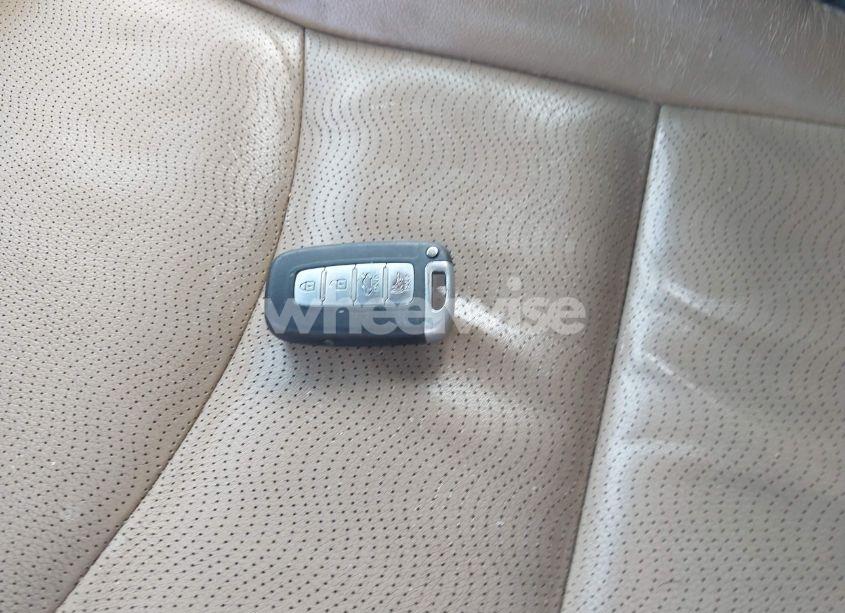 Photo 11 of 2011 Hyundai Elantra LIMITED (VIN 5NPDH4AE5BH046280)