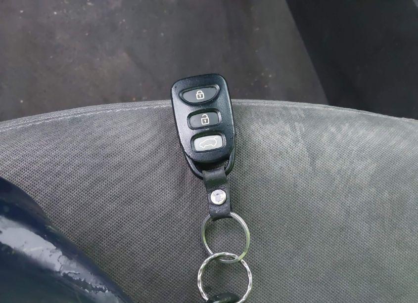 Photo 11 of 2011 Hyundai Elantra GLS (VIN 5NPDH4AE5BH056646)