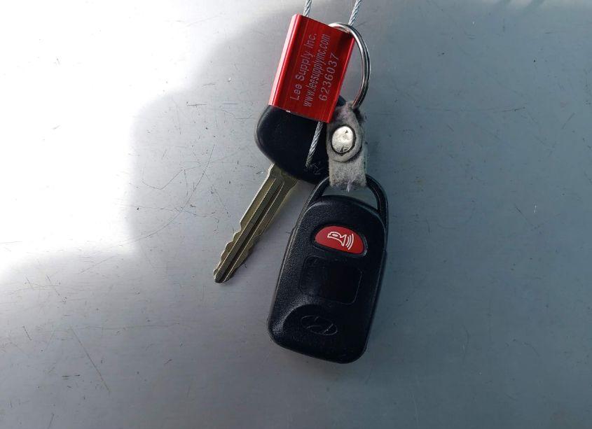 Photo 11 of 2012 Hyundai Elantra GLS (VIN 5NPDH4AE5CH064232)