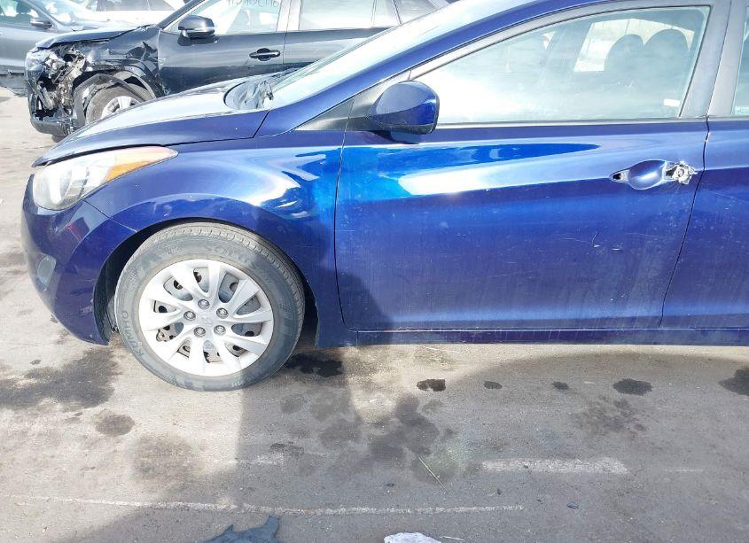Photo 12 of 2012 Hyundai Elantra GLS (VIN 5NPDH4AE5CH064232)