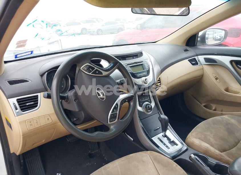 Photo 13 of 2012 Hyundai Elantra GLS (VIN 5NPDH4AE5CH094685)