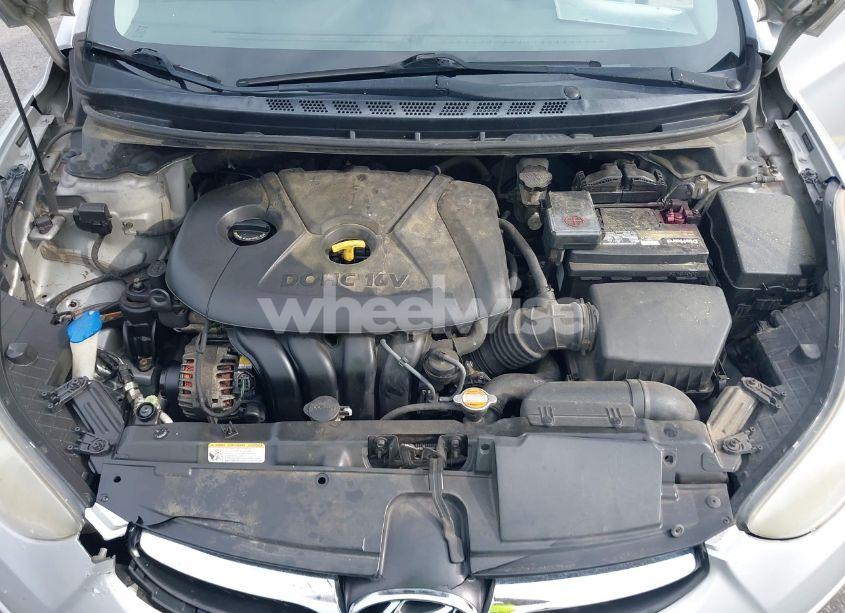 Photo 10 of 2012 Hyundai Elantra LIMITED (VIN 5NPDH4AE5CH100730)