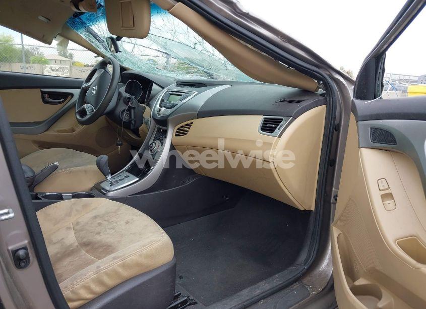 Photo 5 of 2012 Hyundai Elantra GLS (VIN 5NPDH4AE5CH126566)