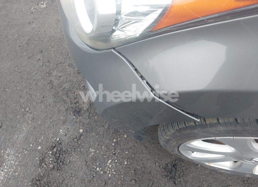 Photo 11 of 2012 Hyundai Elantra LIMITED (VIN 5NPDH4AE5CH150639)