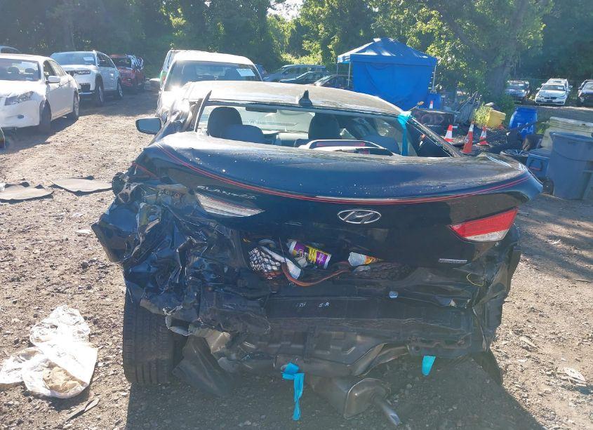 Photo 16 of 2013 Hyundai Elantra LIMITED (VIN 5NPDH4AE5DH187076)