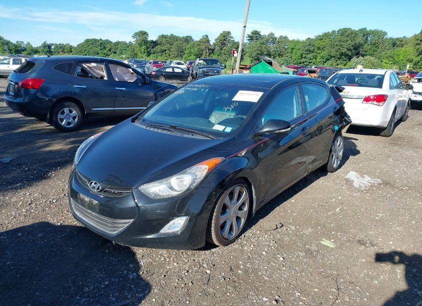 Photo 2 of 2013 Hyundai Elantra LIMITED (VIN 5NPDH4AE5DH187076)