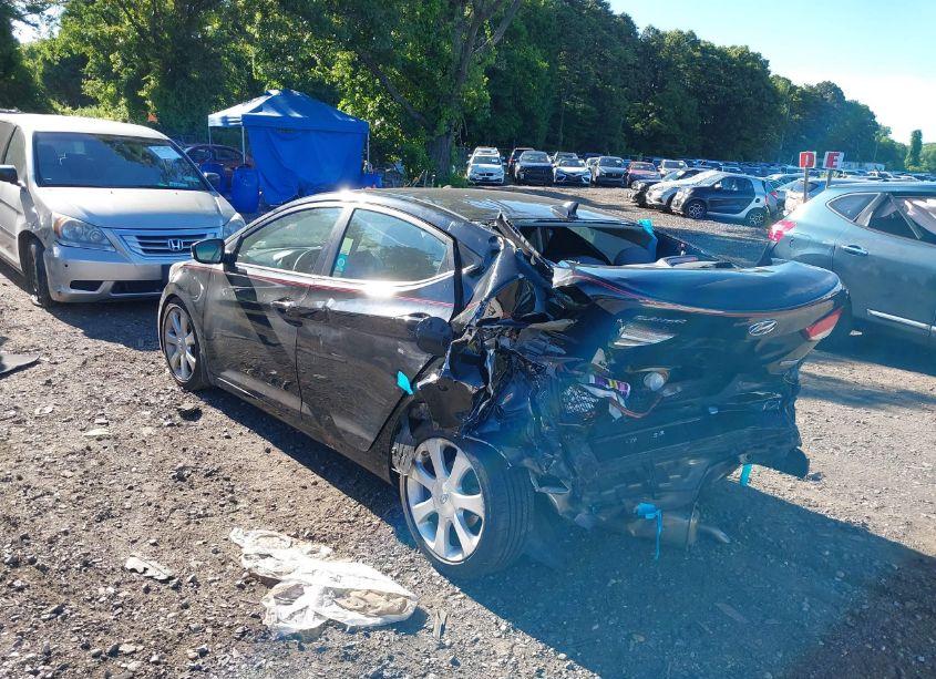 Photo 3 of 2013 Hyundai Elantra LIMITED (VIN 5NPDH4AE5DH187076)