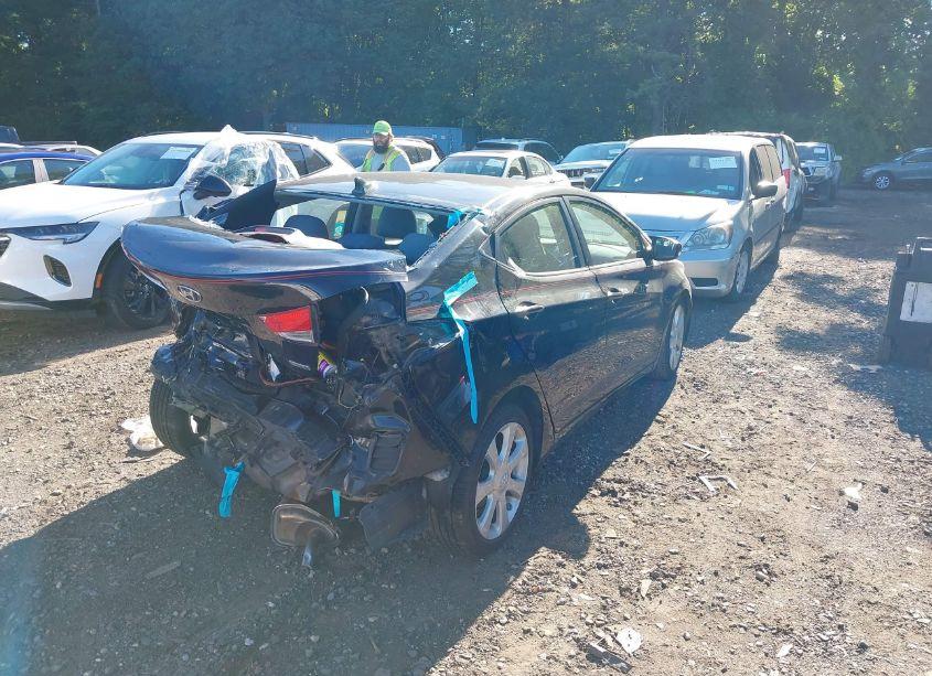 Photo 4 of 2013 Hyundai Elantra LIMITED (VIN 5NPDH4AE5DH187076)