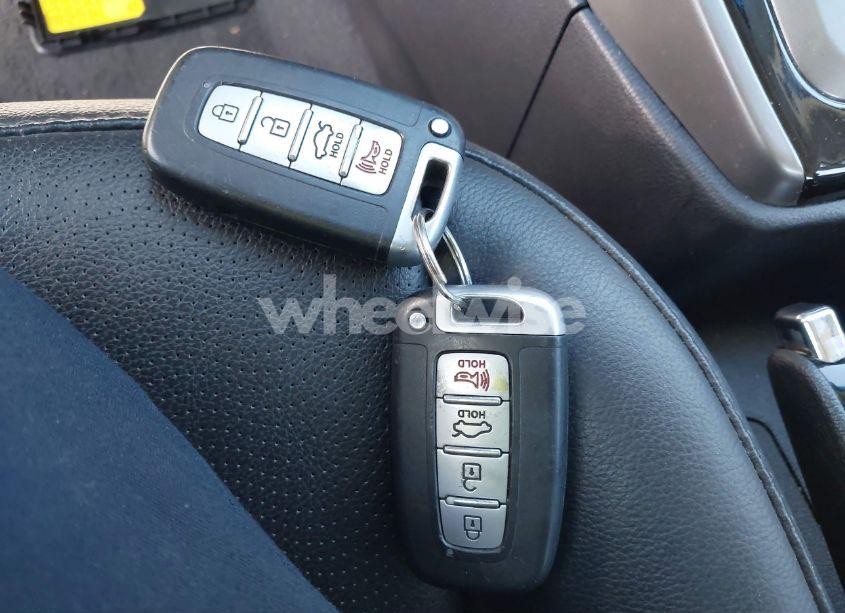 Photo 11 of 2013 Hyundai Elantra LIMITED (VIN 5NPDH4AE5DH190592)