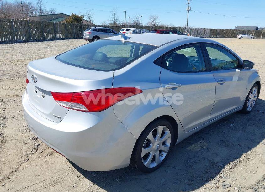 Photo 4 of 2013 Hyundai Elantra LIMITED (VIN 5NPDH4AE5DH190592)