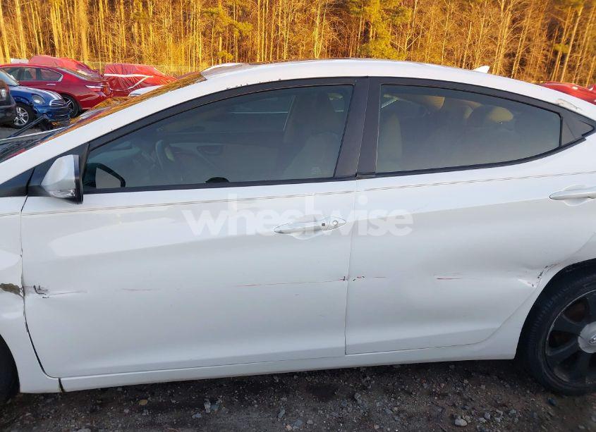 Photo 15 of 2013 Hyundai Elantra LIMITED (VIN 5NPDH4AE5DH200358)
