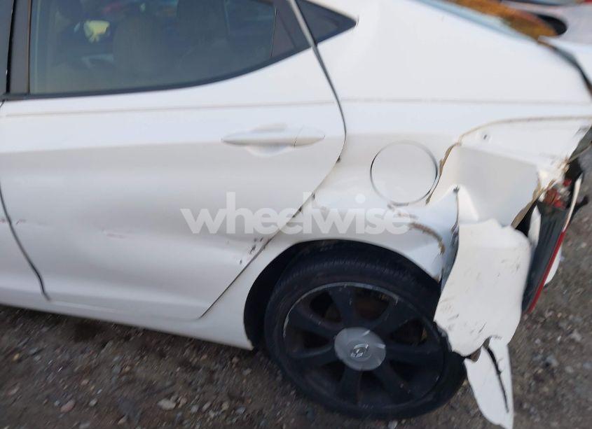 Photo 18 of 2013 Hyundai Elantra LIMITED (VIN 5NPDH4AE5DH200358)