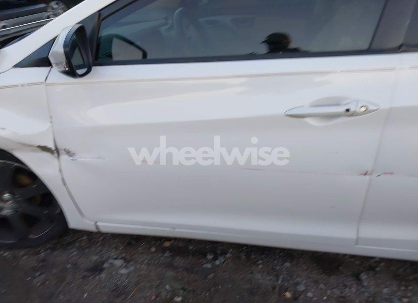 Photo 19 of 2013 Hyundai Elantra LIMITED (VIN 5NPDH4AE5DH200358)