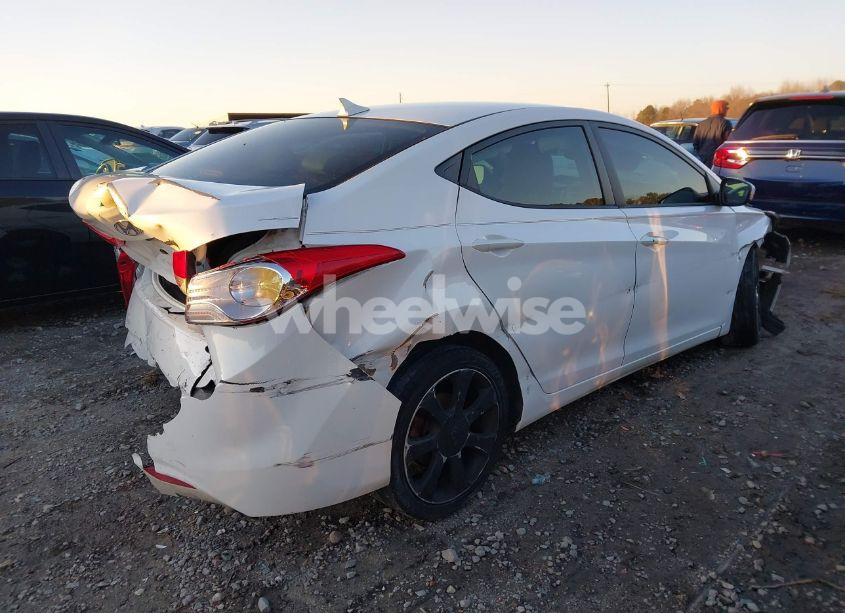 Photo 4 of 2013 Hyundai Elantra LIMITED (VIN 5NPDH4AE5DH200358)