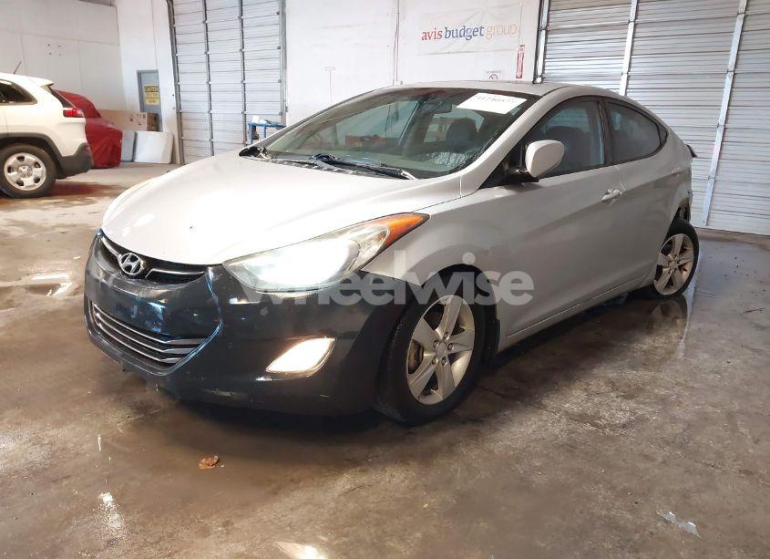 Photo 2 of 2013 Hyundai Elantra LIMITED (VIN 5NPDH4AE5DH233604)