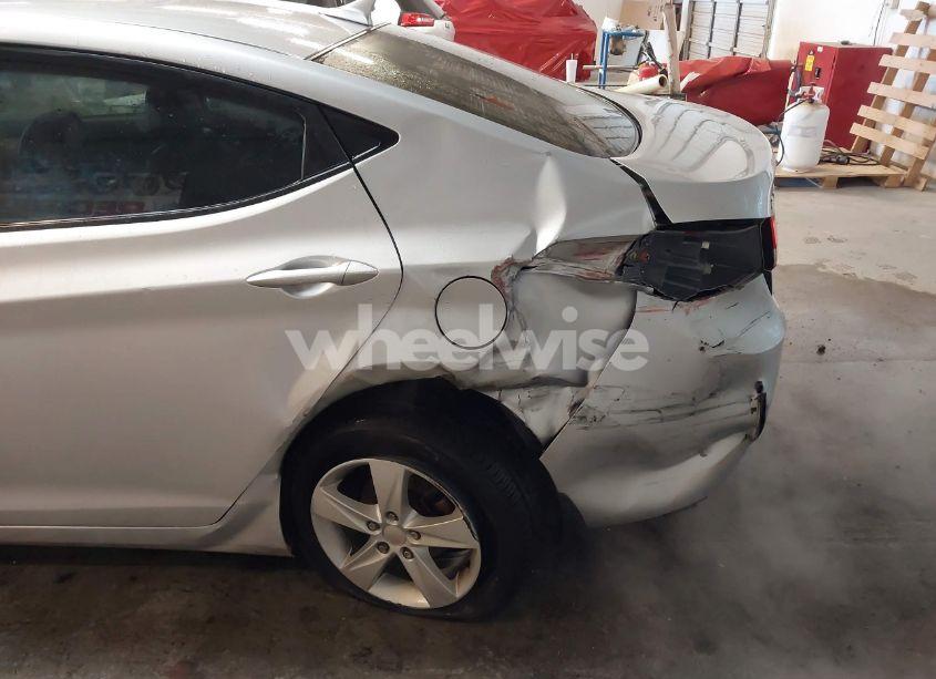 Photo 6 of 2013 Hyundai Elantra LIMITED (VIN 5NPDH4AE5DH233604)