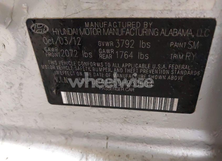 Photo 9 of 2013 Hyundai Elantra LIMITED (VIN 5NPDH4AE5DH233604)