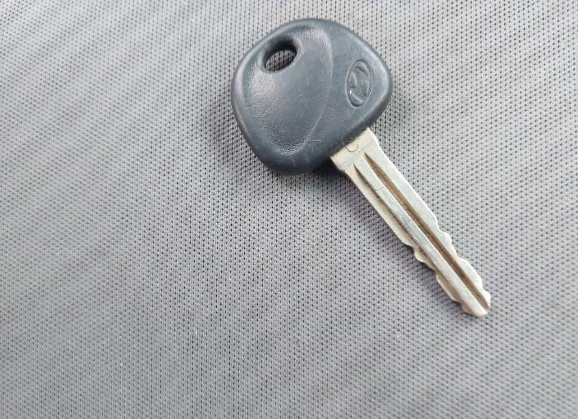 Photo 11 of 2013 Hyundai Elantra GLS (VIN 5NPDH4AE5DH242593)