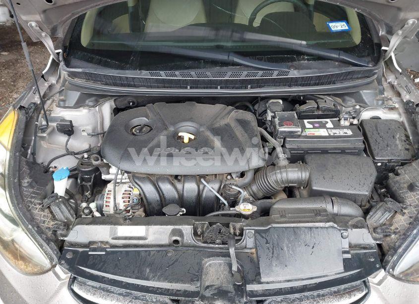 Photo 10 of 2013 Hyundai Elantra LIMITED (VIN 5NPDH4AE5DH245381)