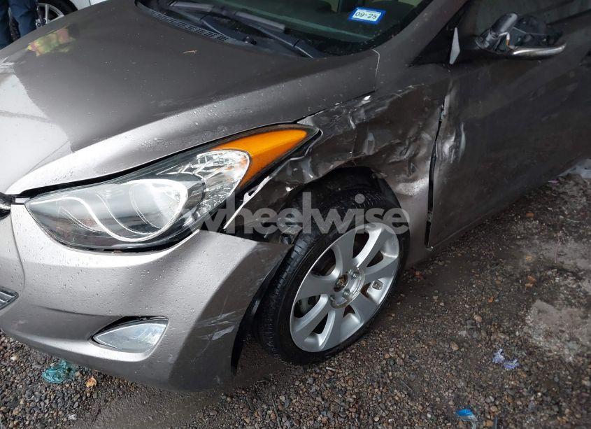 Photo 6 of 2013 Hyundai Elantra LIMITED (VIN 5NPDH4AE5DH245381)