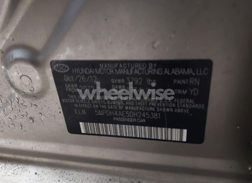 Photo 9 of 2013 Hyundai Elantra LIMITED (VIN 5NPDH4AE5DH245381)