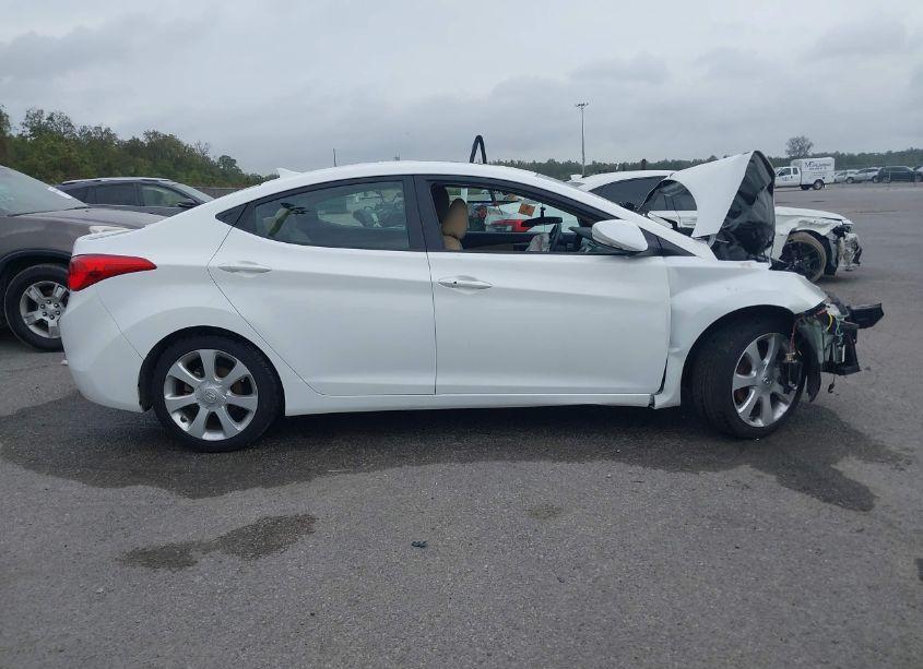 Photo 12 of 2013 Hyundai Elantra LIMITED (VIN 5NPDH4AE5DH247468)