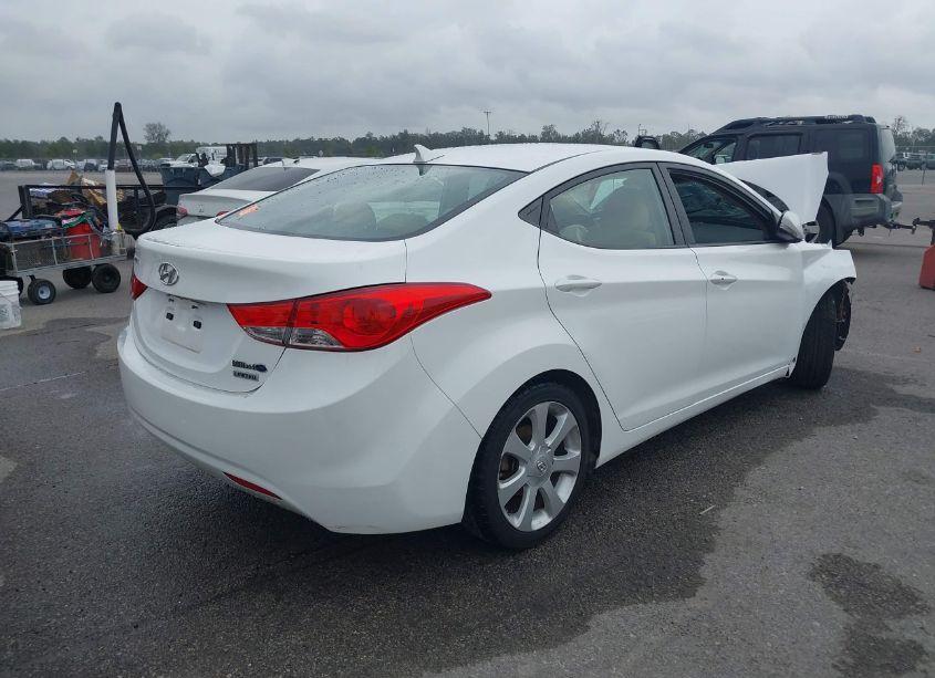 Photo 4 of 2013 Hyundai Elantra LIMITED (VIN 5NPDH4AE5DH247468)