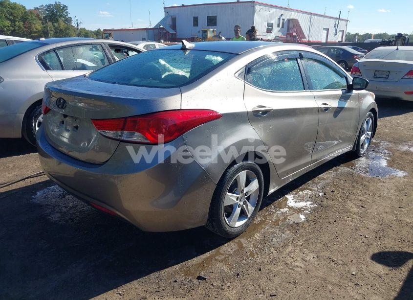 Photo 4 of 2013 Hyundai Elantra GLS (VIN 5NPDH4AE5DH258230)